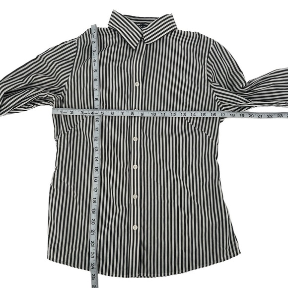 Banana Republic Gray Striped Non Iron Fitted Button Up Blouse Size 8 Women’s - Picture 4 of 5